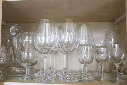 Lot de verres en tout genre (états diver...