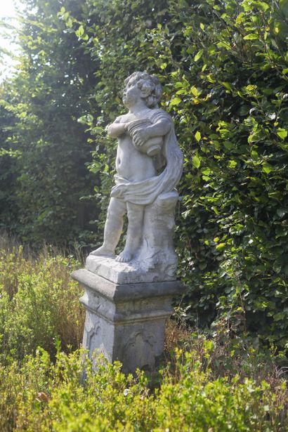 Statue en pierre ancienne 
