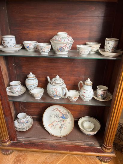 CHINE, XVIIIème, bel ensemble de pièces diverses...