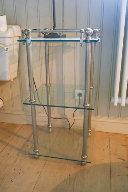 Petite table-étagère vintage en métal chromé...