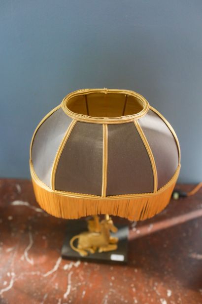 Lampe de chevet, agrémentée d'une girafe...