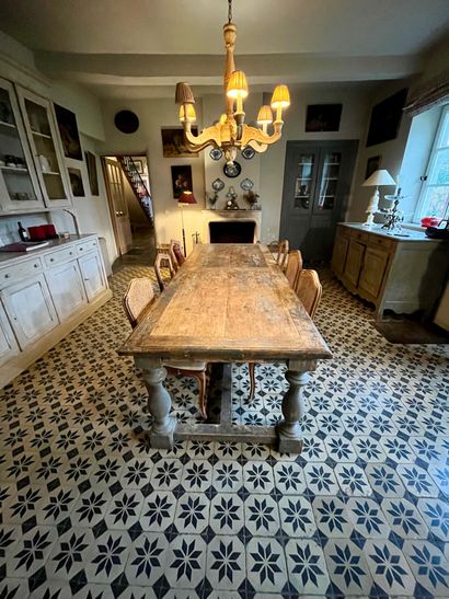 Large charming patinated wood table, 79x259x99...