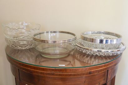 Lot en verre et métal argenté, comprenant...