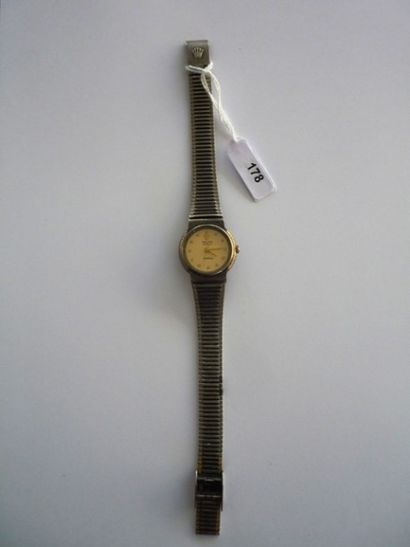 ROLEX - GENÈVE
Montre de dame en acier, modèle...