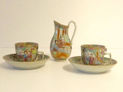 CHINE - CANTON
Ensemble d'une paire de tasses...