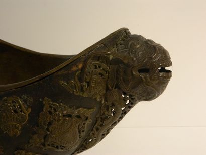 Asie du sud-est
Brûle-parfum quadripode à...