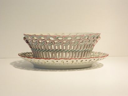 LUNEVILLE
Corbeille et plateau ajourés ornés...