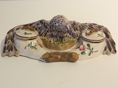 EST DE LA FRANCE
Encrier orné d'un aigle...