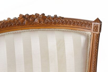 Fauteuil en cabriolet de style Louis XVI,...