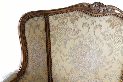 Paire de bergères de style Louis XV, XXe,...