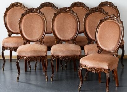 Suite de huit chaises de style Napoléon III...
