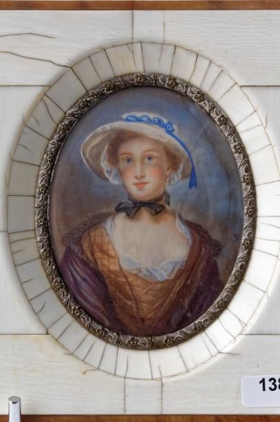 Ensemble de quatre miniatures ovales (Marie-Antoinette,...