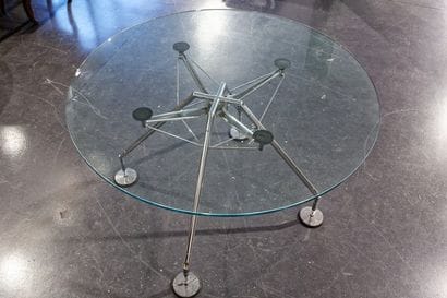 FOSTER Norman (1935) - TECNO
Table ronde...