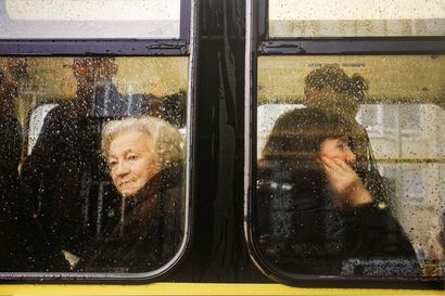 LICOPPE Christoph
Suite de seize photographies...