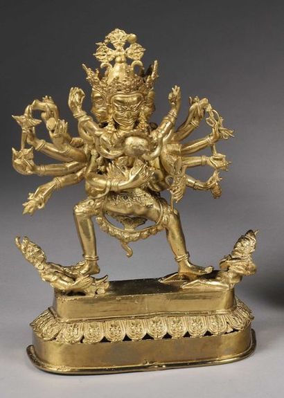 Statue en bronze représentant Chakrasamvara...