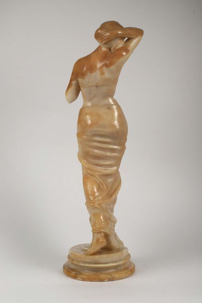 Alberto SACCARDI (1883-1956)

Danseuse orientale

albâtre

H....