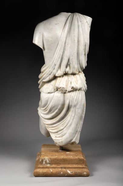 Torse de l’amazone blessée.

Superbe copie...