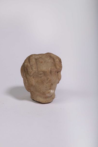 Tête masculine

Représentant Bacchus.

Marbre.

Art...