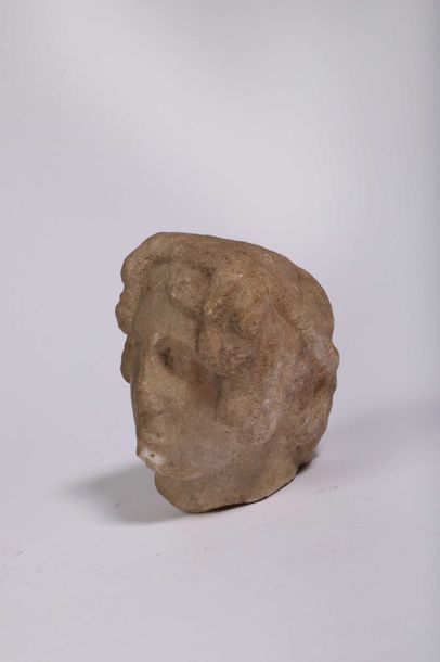 Tête masculine

Représentant Bacchus.

Marbre.

Art...