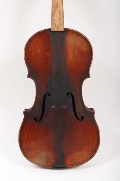 Violon portant étiquette: 