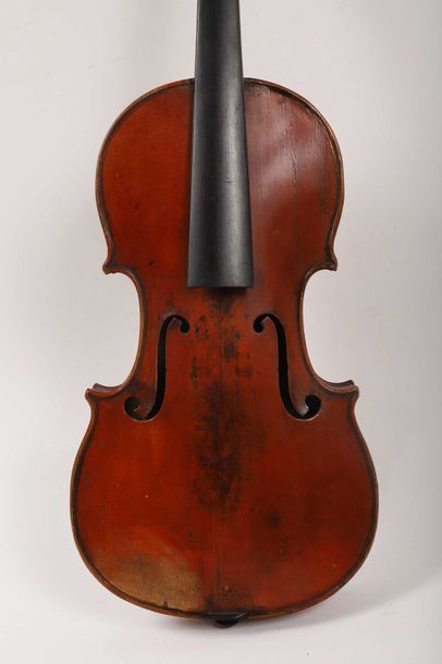 Violon portant la marque au fer: 
