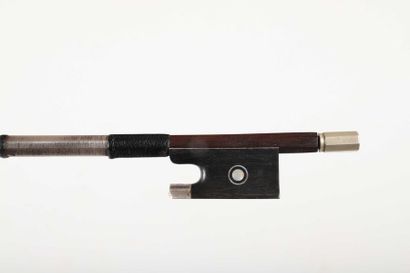 Archet

Hausse ébène, monté argent, bouton...