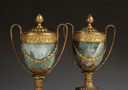 ATTRIBUE A Matthew BOULTON (1728-1809)

Paire...