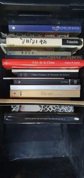 Ensemble de livres sur l’art chinois, et...