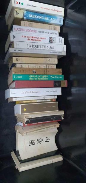 Ensemble de livres sur l’histoire de l’Asie...