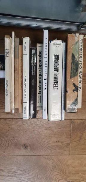 Lot de livres comprenant : - Studio des dix...