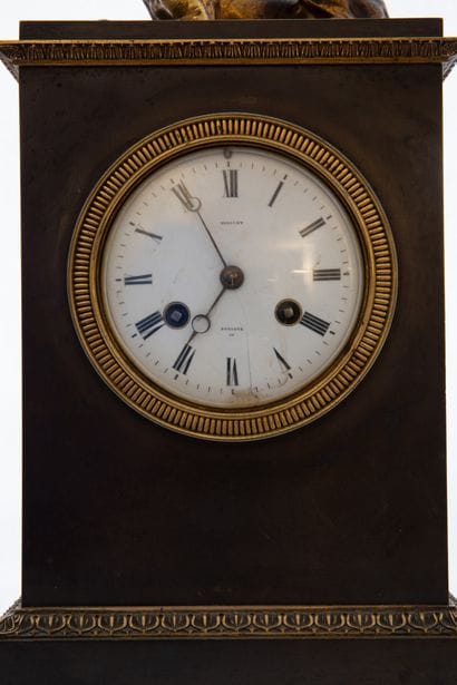 Pendule sympathique à sonnerie des heures...