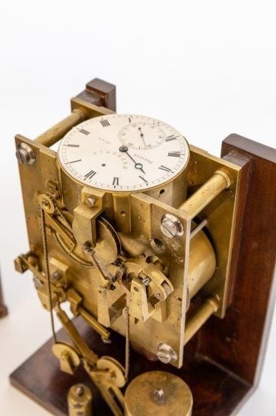 
‘Montre pour malle poste’, signée ‘Breguet...