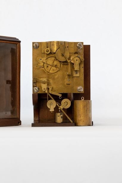 
‘Montre pour malle poste’, signée ‘Breguet...