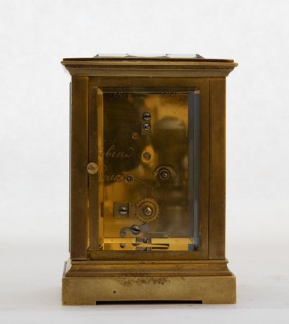 Pendulette à poser signée (cadran et mouvement)...