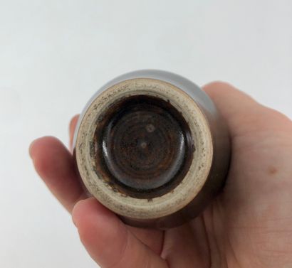 
Vase of mastery 

Enamel tea dust

China,...