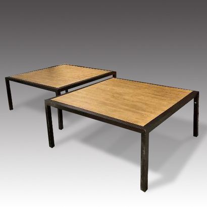 Paire de grandes tables carrées en chêne...