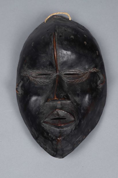 Masque Dan Mano, Libéria, Côte d’Ivoire

Bois...