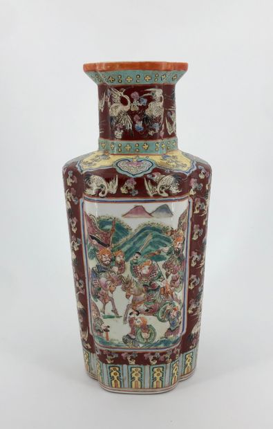 Four-lobed baluster vase in porcelain and...