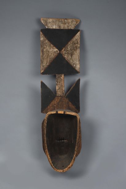 Masque de type Bobo, Burkina Faso

Bois tendre...