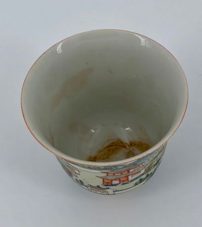 Small bowl, porcelain enamels of the pink...