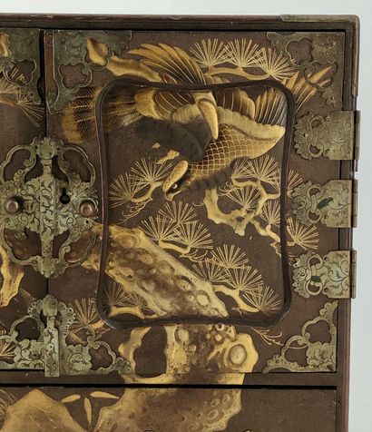 Japan, Meiji period



Wood and lacquer cabinet...