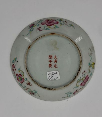Porcelain and enamel bowl and display stand...