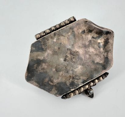 Tibet, 20th century,



Covered box in silver...