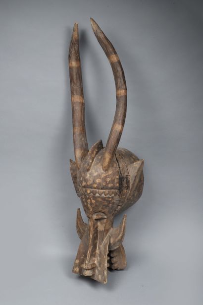 Heaume cracheur de feu Senoufo, Côte d’Ivoire

Bois...