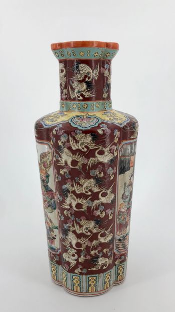 Four-lobed baluster vase in porcelain and...