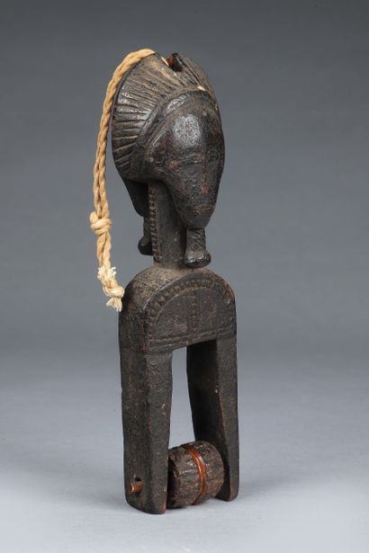 Poulie Baoulé, Côte d’Ivoire

Bois à patine...