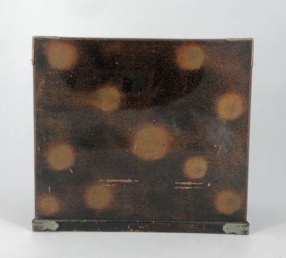 Japan, Meiji period



Wood and lacquer cabinet...