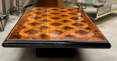 Deux tables basses plateaux imitations bois,...