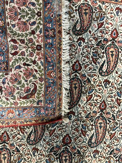 IRAN
Tapis Ghoum 
Chaîne et trame coton velours...