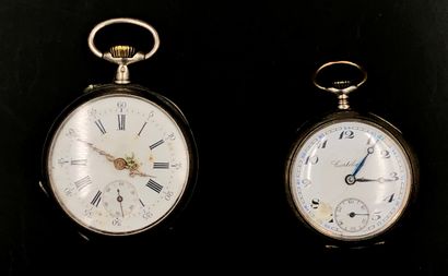 Lot comprenant une montre de poche à boîtier...